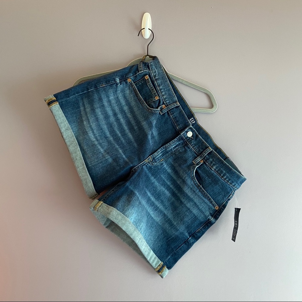 Gap 5” Denim Short